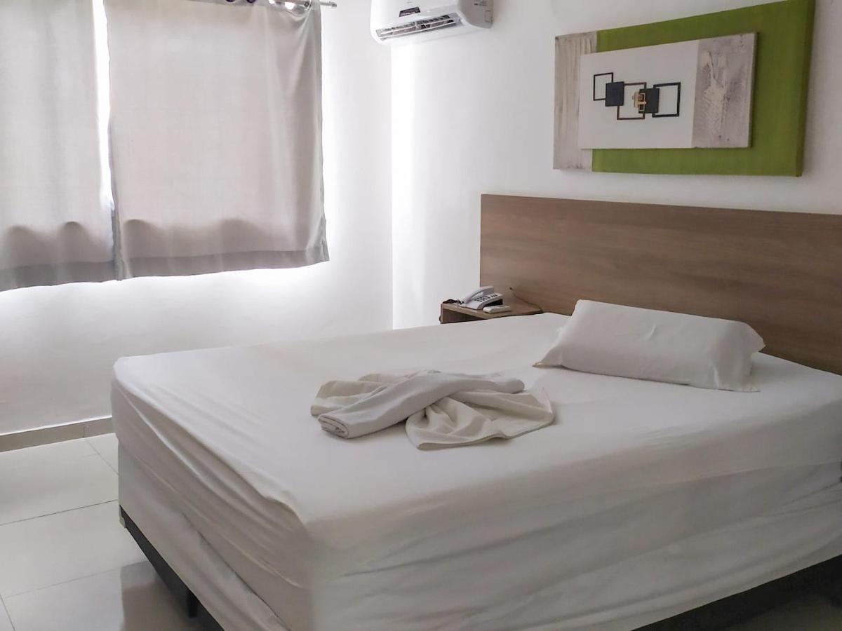 Oyo Hotel Valeria Сальвадор Экстерьер фото